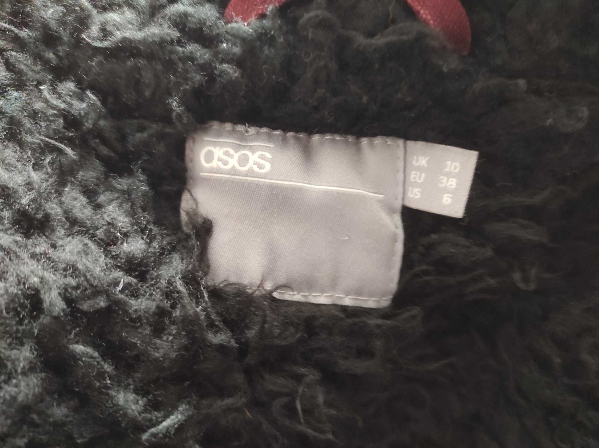 Casaco comprido com capuz da ASOS