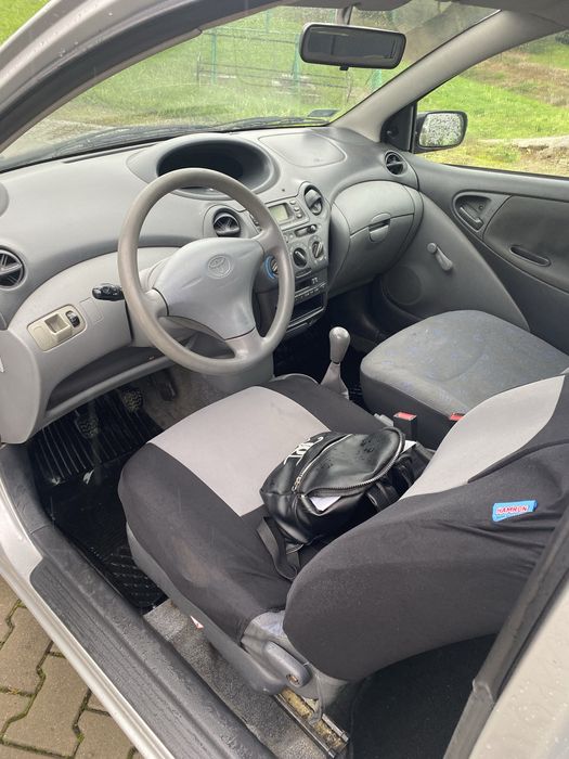 Toyota Yaris 1.0 benzyna niskie spalanie