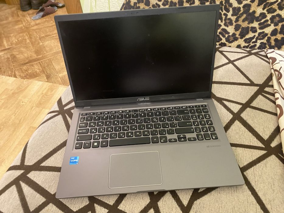 Ігровий ноутбук ASUS X515EA-BQ2066!