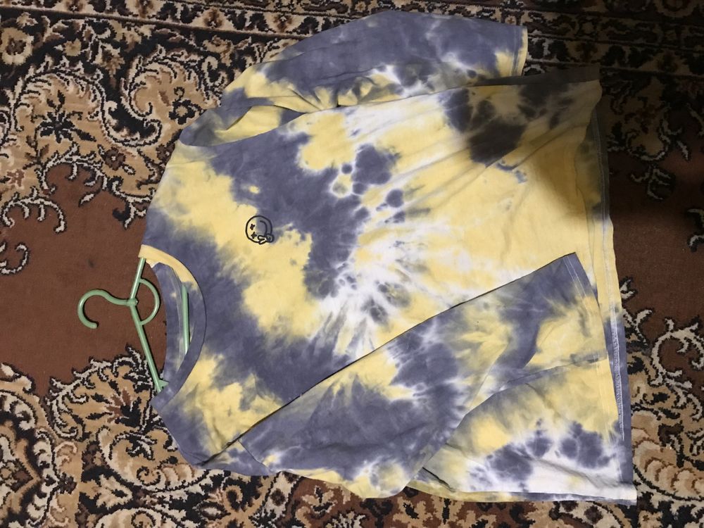 продам кофтынку SHEIN