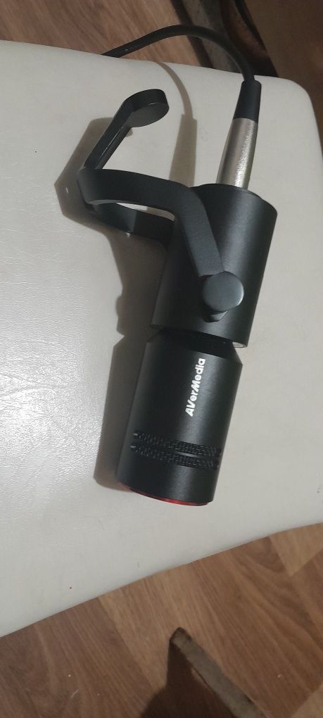 микрофон
Live Streamer MIC 3