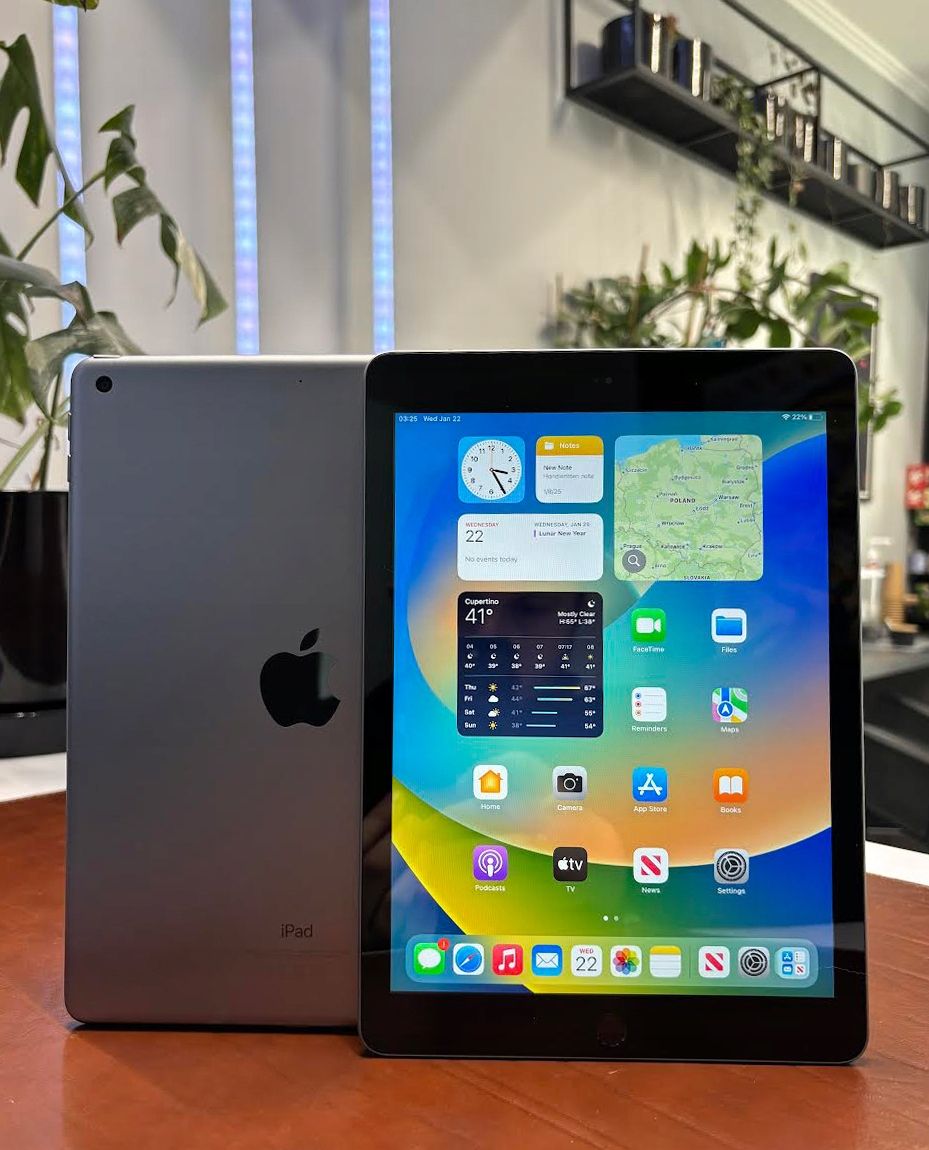 Tablet Apple iPad 5 Generacji A1822 9,7" 2 GB / 32 GB WIFI Space Gray