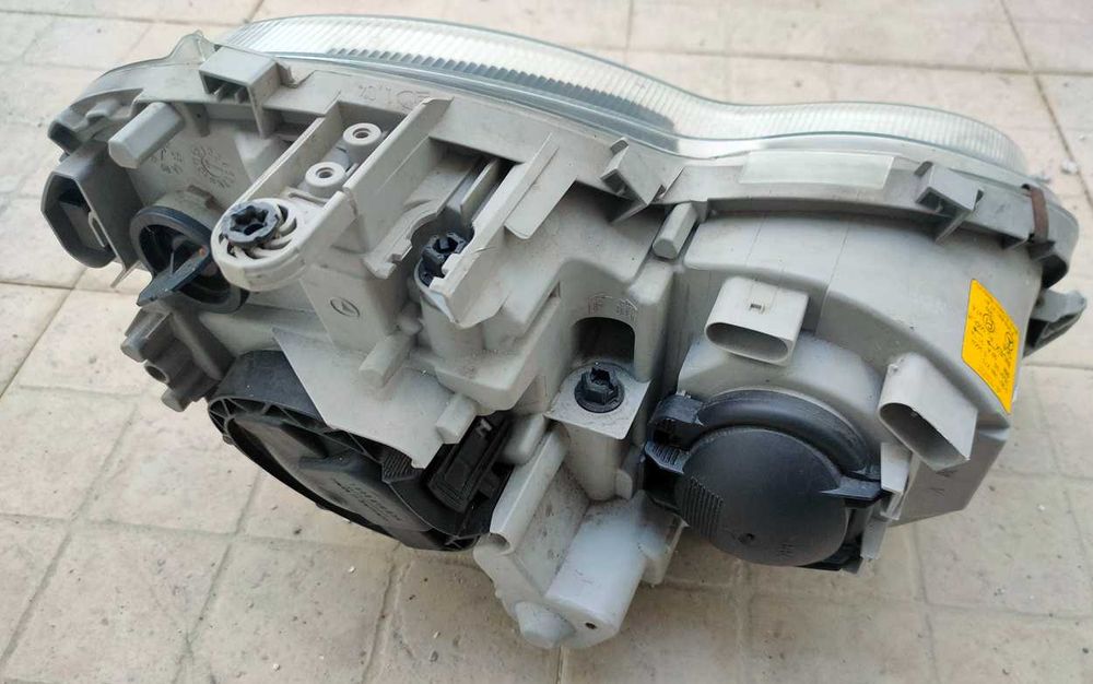 Farol Xenon ORIGINAL Mercedes Class C W203 [2000 a 2007]
