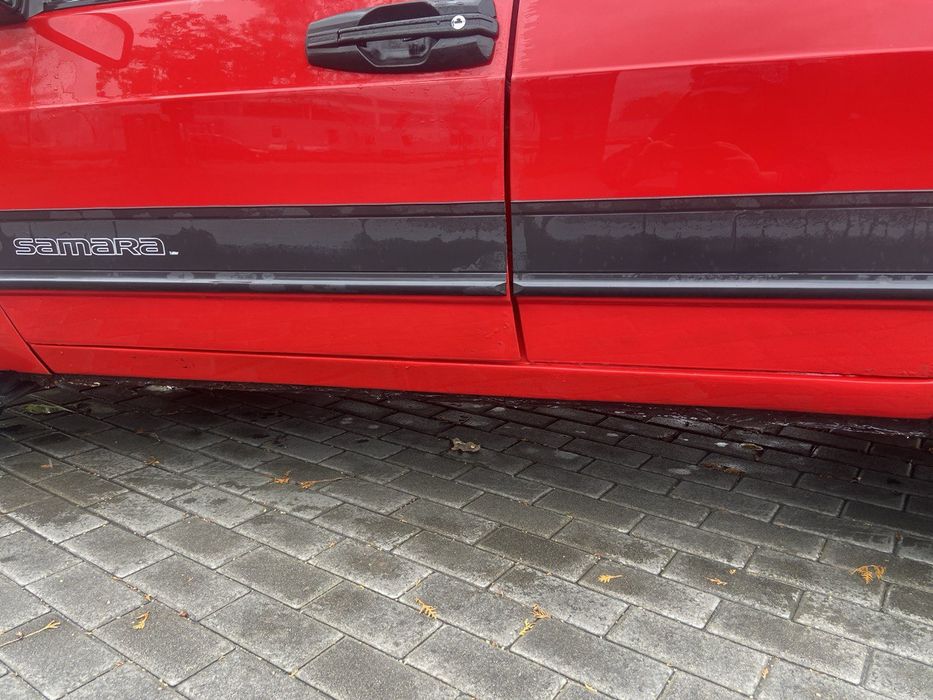 Продаю машину срочно все вопросы по телефону