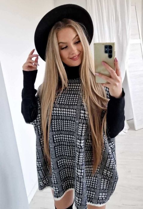 Cieplutki sweterek oversize z polgolfem dwa klory plus size