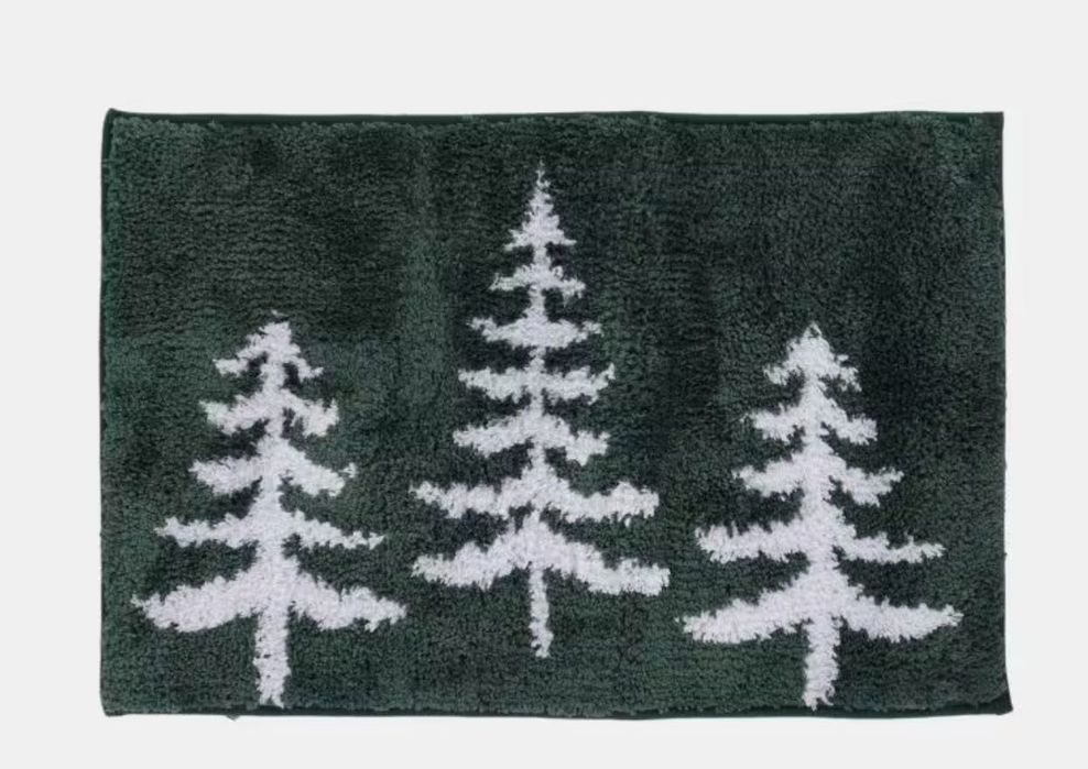 Dywanik z choinkami