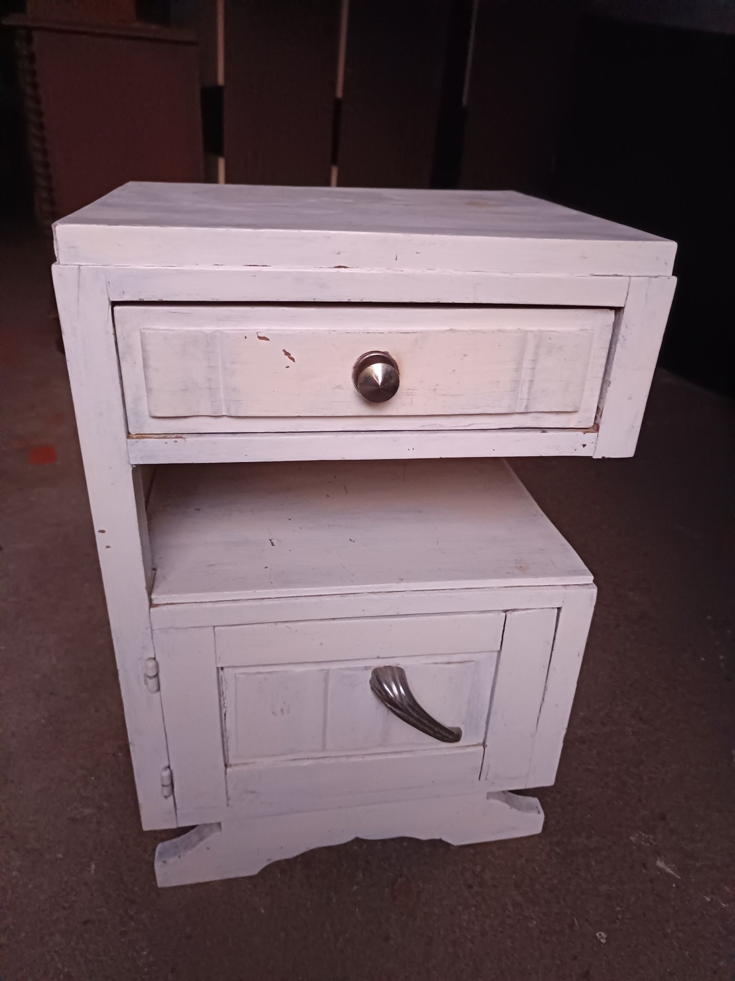 Mesa de cabeceira vintage