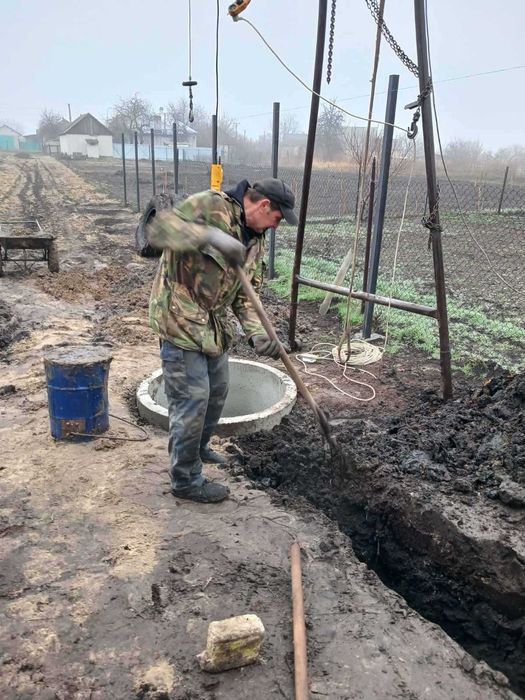 Копка  вигрібних ям, септики, траншеї, траншеї під каналізацію,
