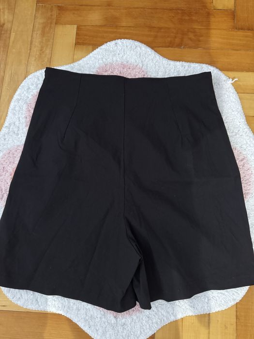 Спідничка-шорти чорні boohoo