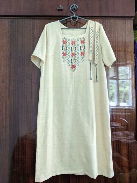 Вишиванка сукня ручної роботи, ручна вишивка