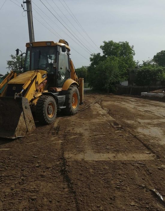 Послуги екскаватора JSB 3CX-4CX