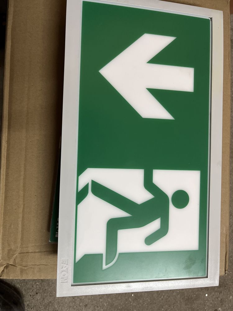 Lampa ewakuacyjna Eaton