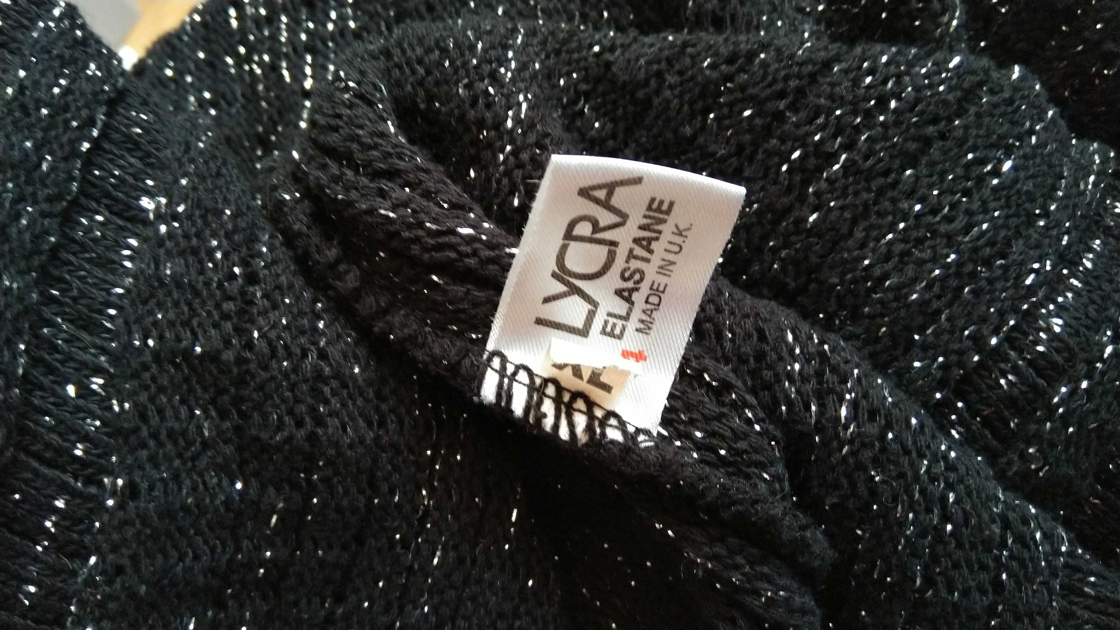 Czarny sweter przeplatany srebrną nitką Ellie Louise grunge emo goth