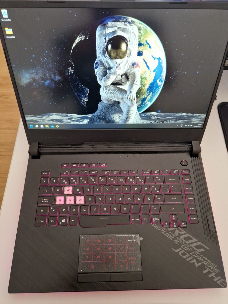 Laptop/Portátil Asus Rog Strix G512LV