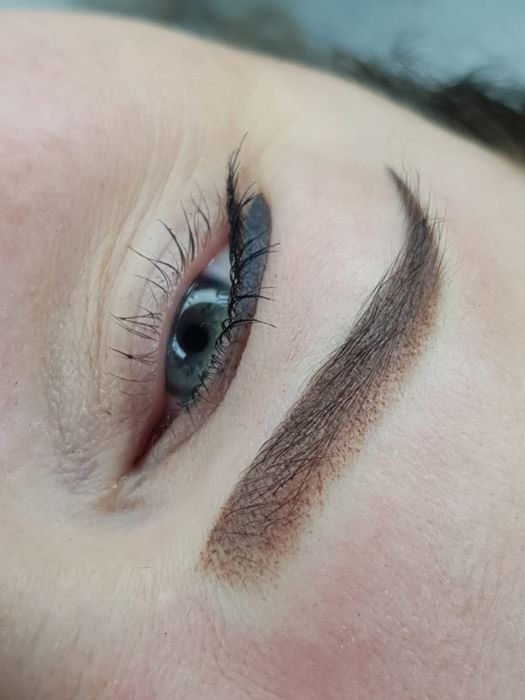 Stylizacja rzes metoda UV, makijaz permanenty