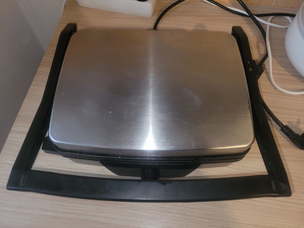 Grill elektryczny Eldom gk150