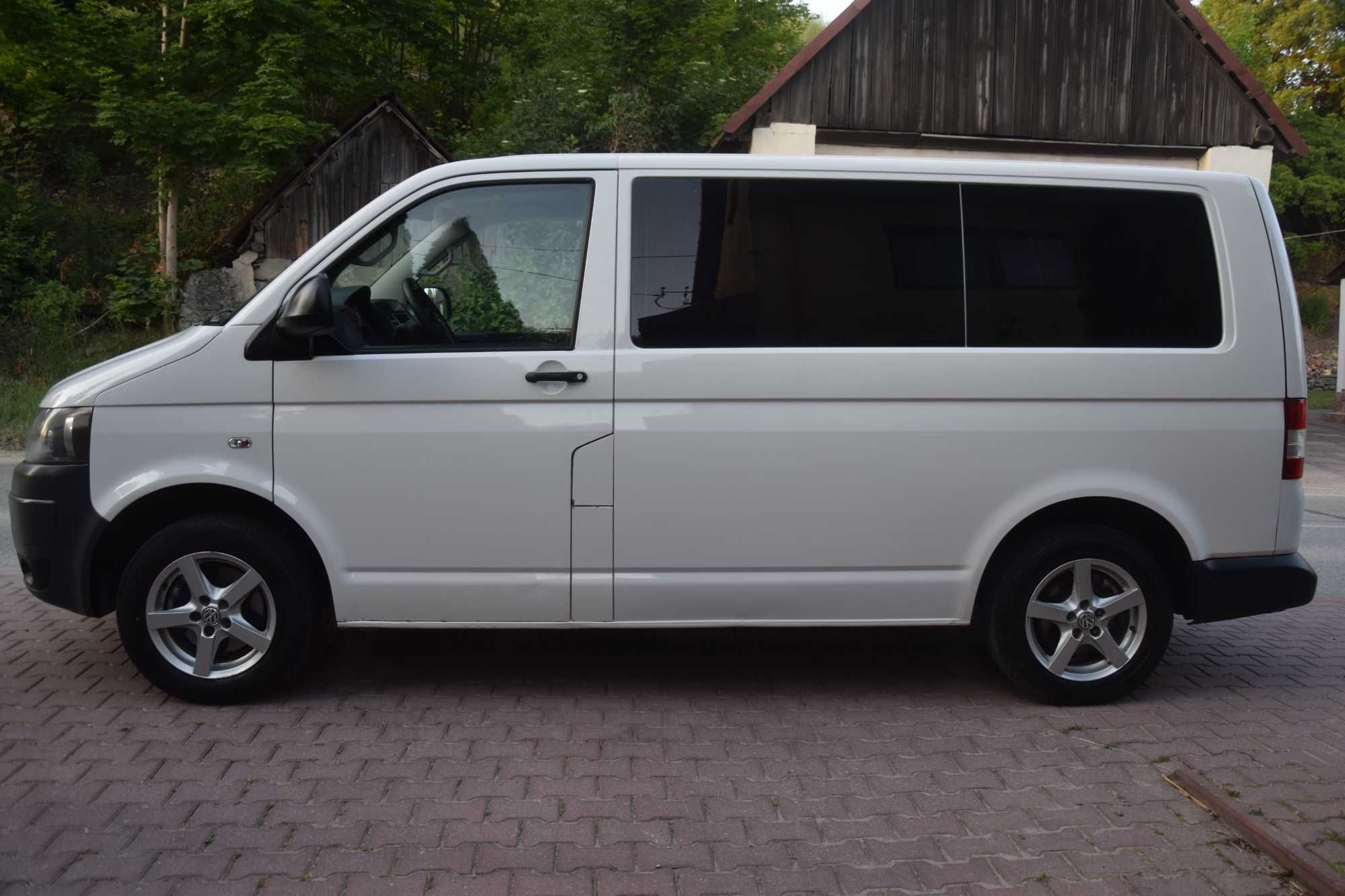 VW Transporter T5 LIFT 2.0 TDI 9-osobowy Klima ! T6