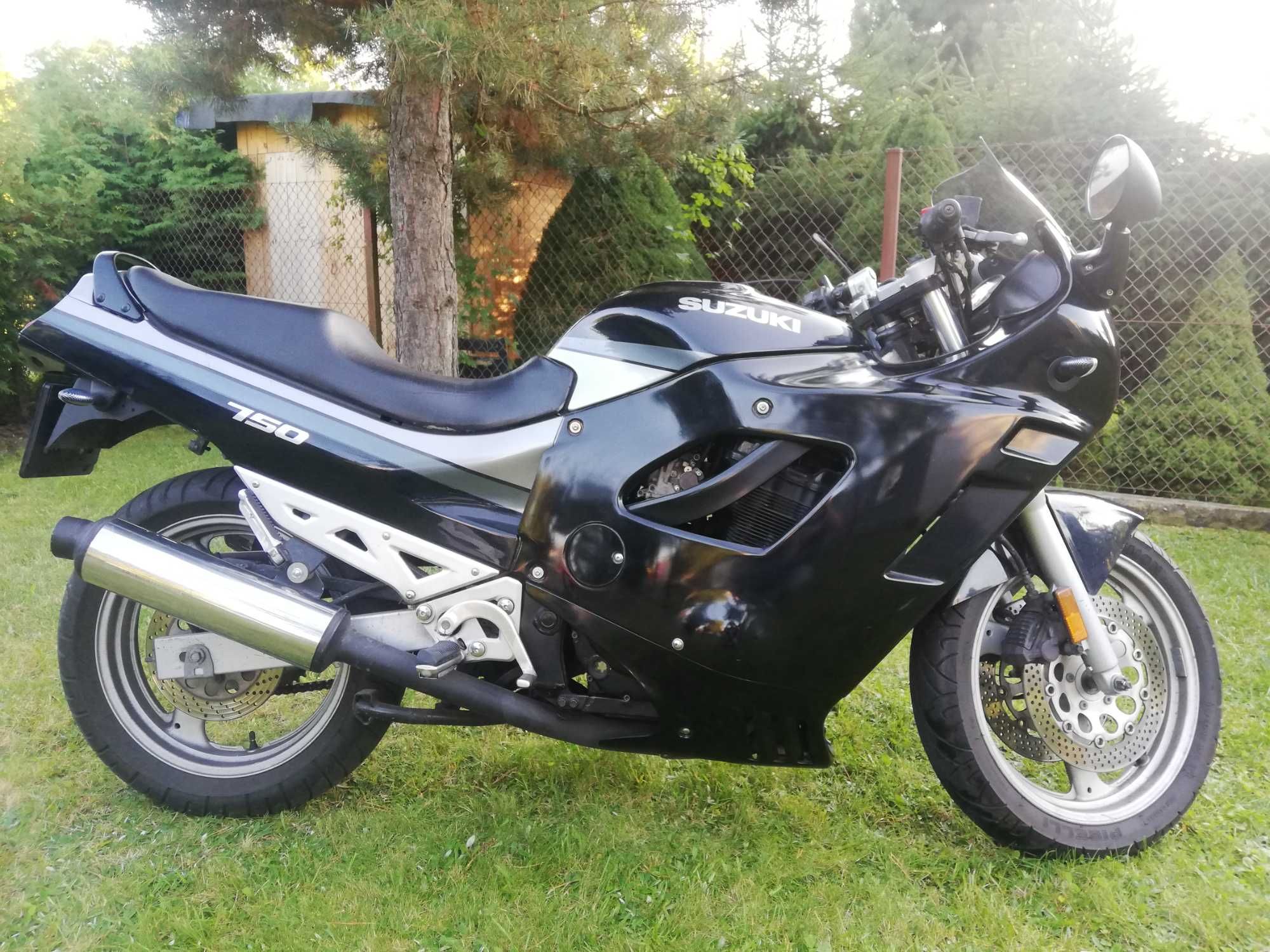 Suzuki GSX-750F 1989r odrestaurowany perełka