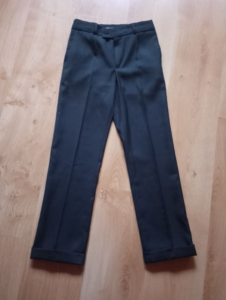 Spodnie czarne wizytowe garniturowe r. 146 cm