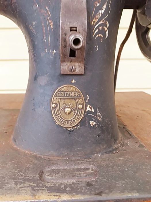 Швейна машина Gritzner