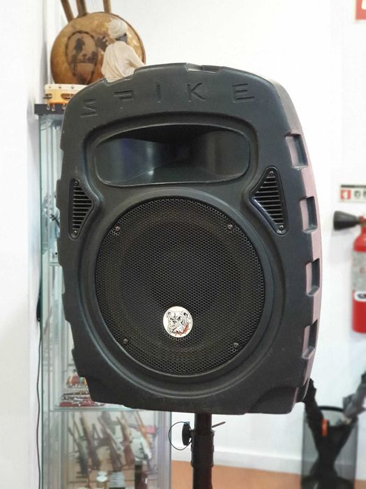 Sistema de Som (2 Colunas 600W + Sub 2200W)