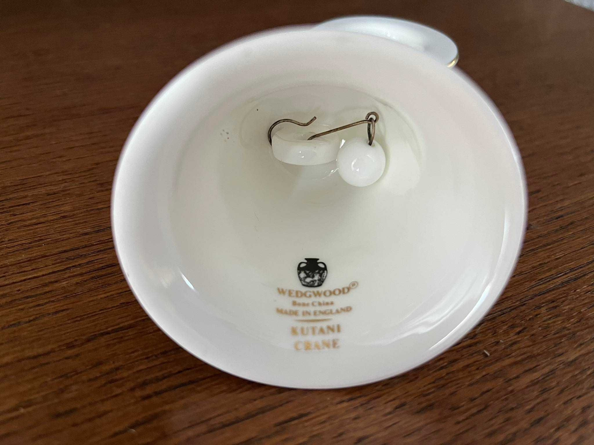 Porcelanowy dzwonek Wedgwood Kutani Crane Paw