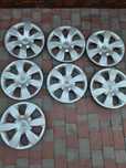 Продам фирменные колпаки Toyota 16 радиус б,у.