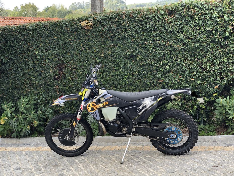 Husqvarna 300 tpi edição limitada Jarvis