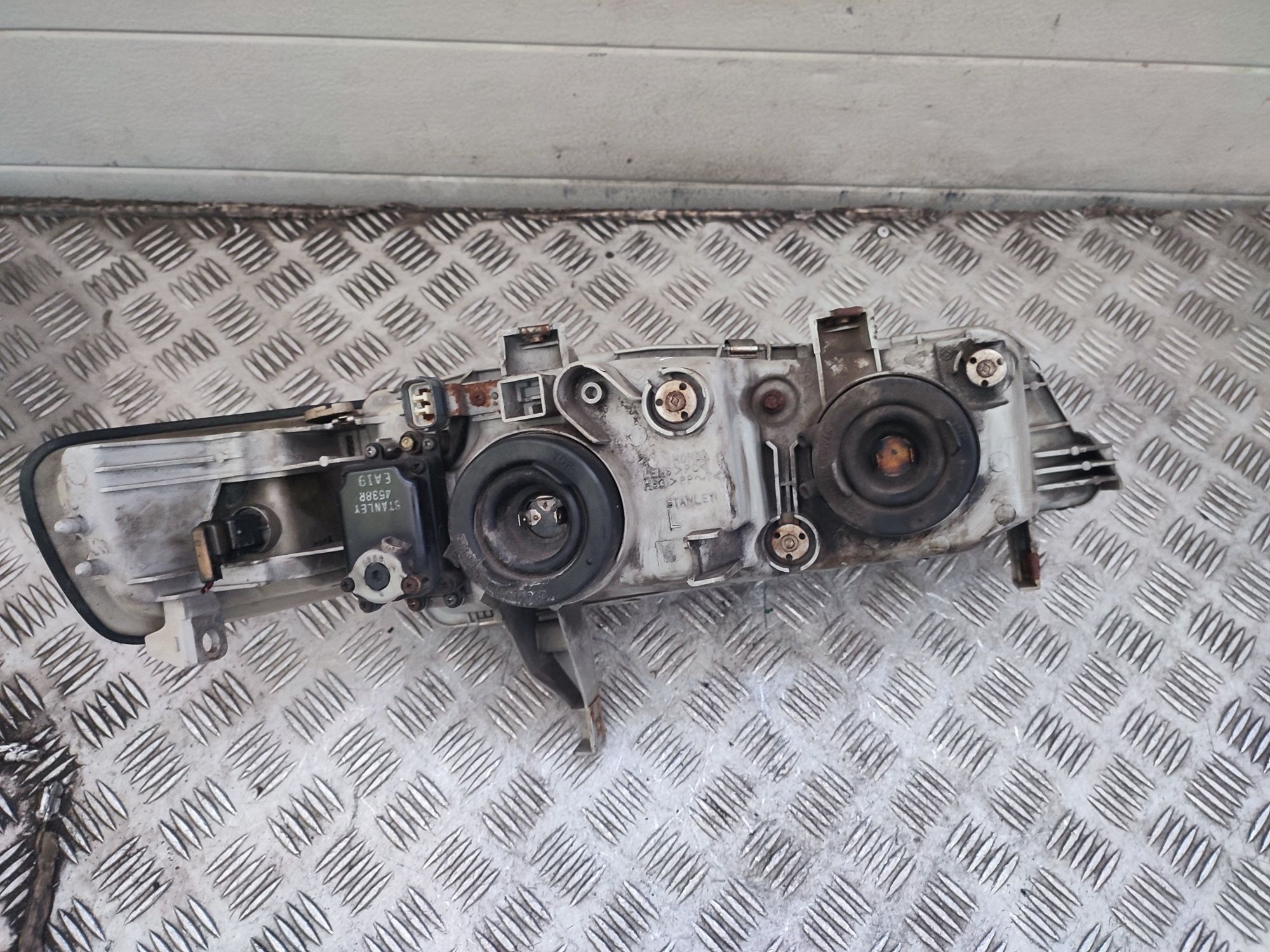 Honda Accord V 95-98r reflektor lampa lewa lewy przód