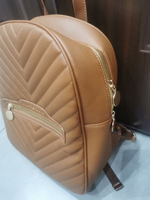 Nowy plecak karmelowy