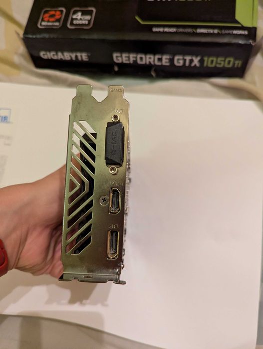 Видеокарта GTX 1050ti giganyte