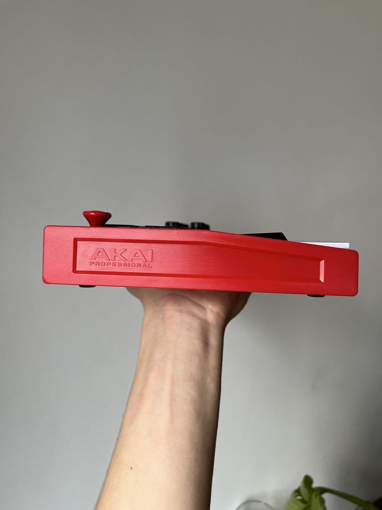 Kontroler midi akai