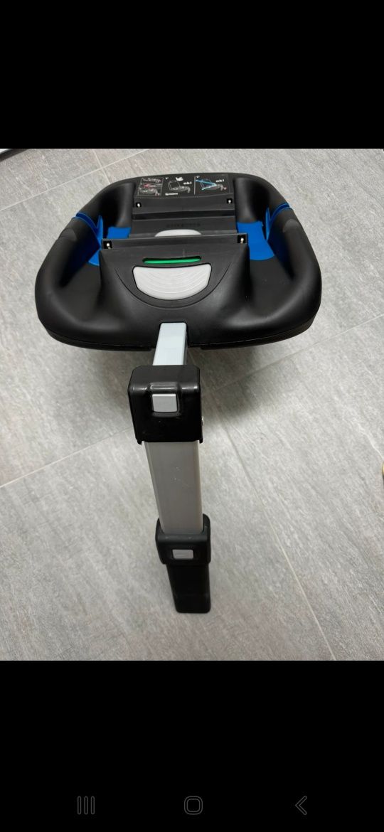 Baza isofix avionaut dock do fotelika avionaut kite 0 13 Carlo Karwala