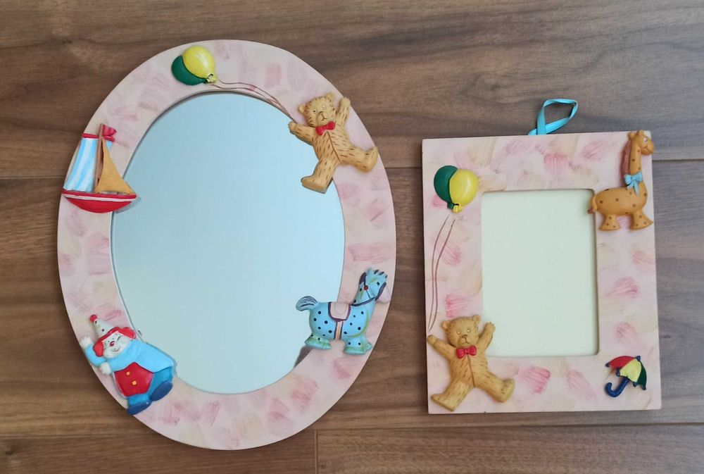 Conjunto espelho + moldura quarto de criança
