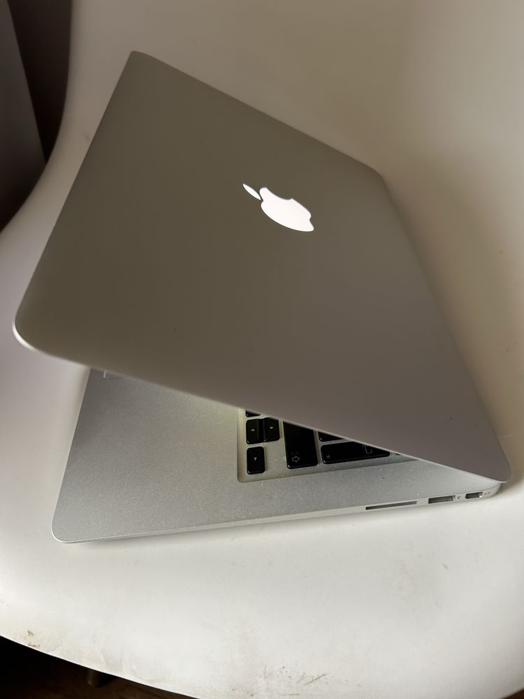 Apple MacBook Air A1369 1.86Ghz 2GB 128GB SSD Bat. 71 cykli