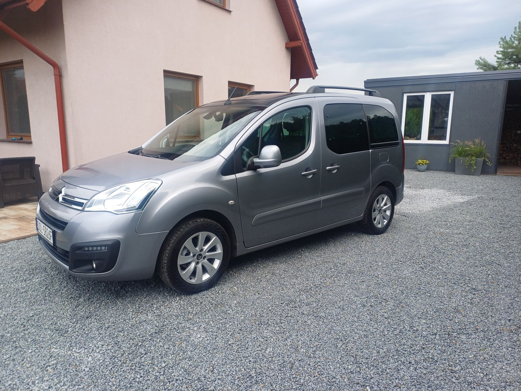 Sprzedam citroen berlingo multispace 2017r.1.6 hdi