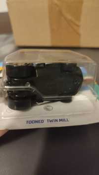 Hot wheels th twin mill