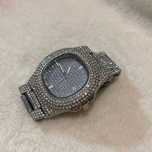 Zegarek z diamentami