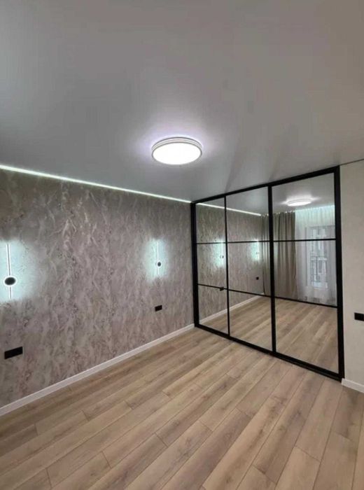 В продаже 1-комнатная квартира на Краснова в ЖК 61 Жемчужина. 1E69