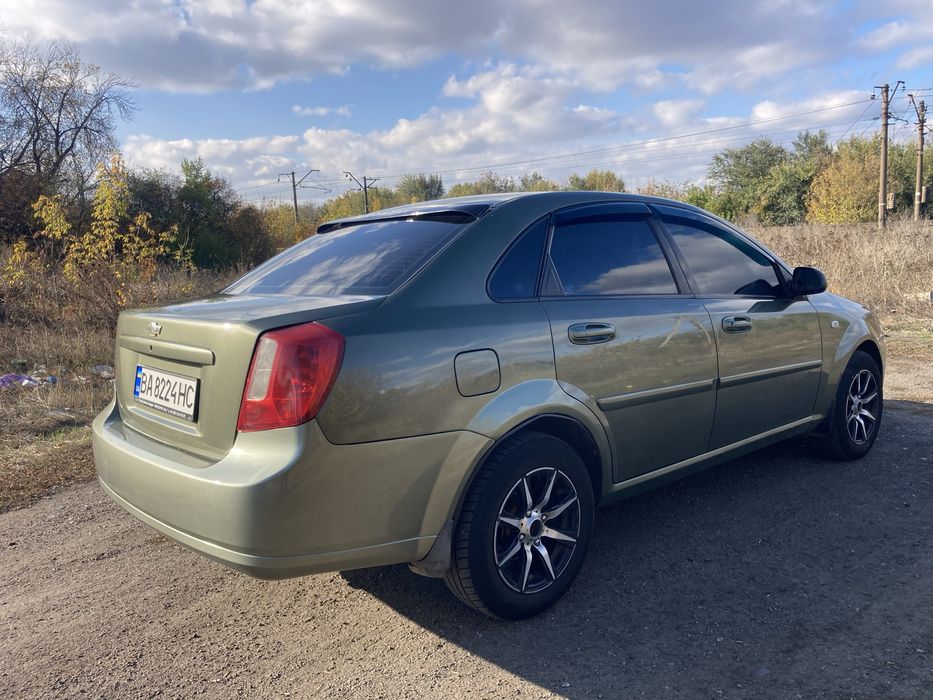 Продам Chevrolet lacetti 1.6