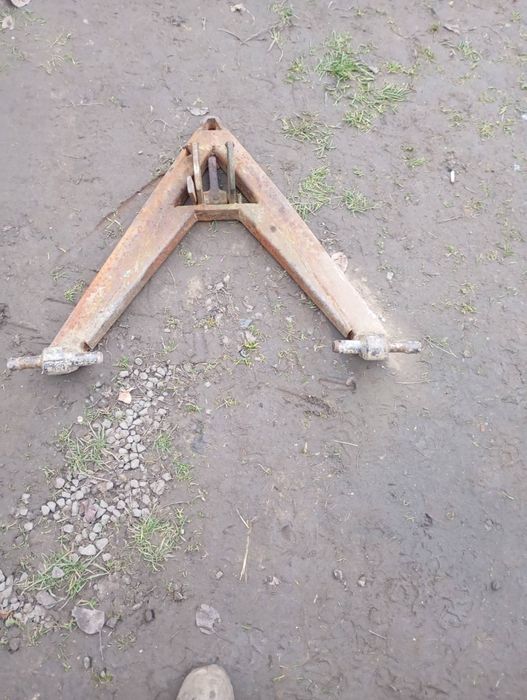 Продаж трикутника на трактор ЮМЗ МТЗ т 40 в хорошому стані.