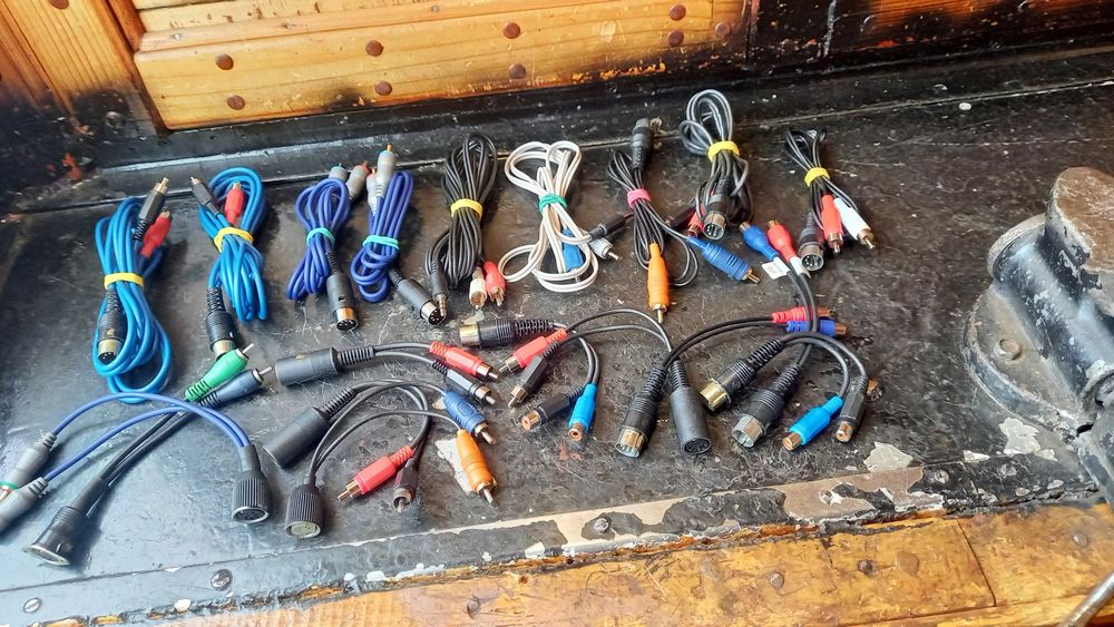 Кабель-переходник 5 pin DIN-2RCA гнездо/штекер.Кабель 3.5 jack - 2 RCA