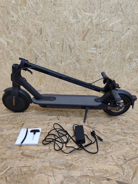 Hulajnoga elektryczna Xiaomi MI ESSENTIAL stan jak NOWA 50km