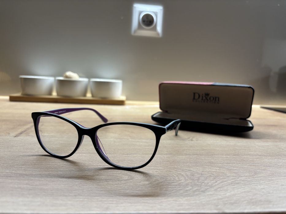 Piekne oprawki czarne fioletowe futerał okulary korekcyjne