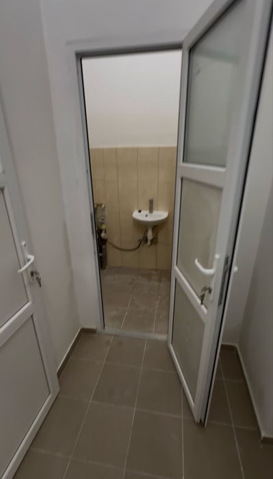 Оренда 47м2 приміщення з Фасадом в Зубрі, Новобудова