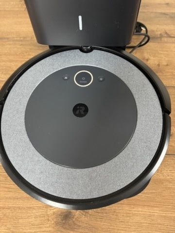 iRobot Roomba i5+