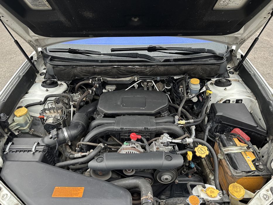 Subaru Outback 2012 • 2.5 газ/бензин , для військових