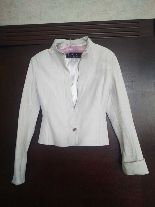 Шкіряні піджаки розміру S