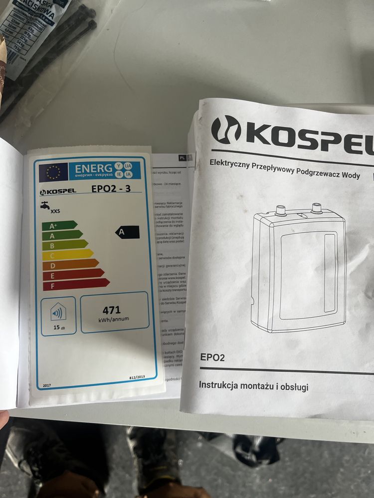 Elektryczny przepływowy podgrzewacz wody Kospel EPO2-3
