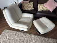 Sofa cadeira poltrona com puff pousa pes